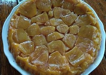 Obrácený jablečný koláč - Tarte Tatin