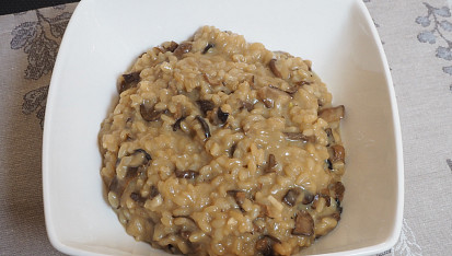 Houbové risotto s kozím sýrem