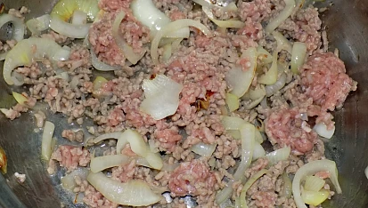 Cizrna s rajčaty a mletým hovězím