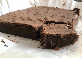 Čokoládové brownies  se skořicí