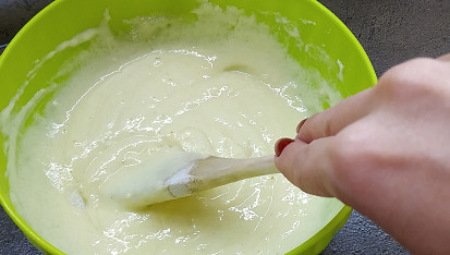 Jogurtové lívance s ovocným pyré