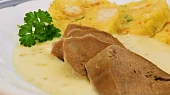 Vepřový jazyk v křenovo-hořčičné omáčce