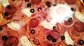 Pizza na plech podle kamarádky