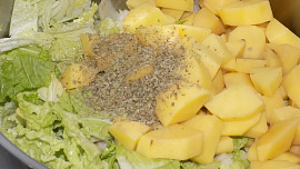 Pekáč z pekingského zelí s jablky