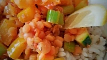 Červená čočka pro moji vegetariánskou dceru