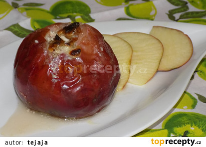 Jablka pečená s cottage a ořechy