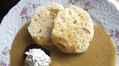 Kynuté houskové knedlíky