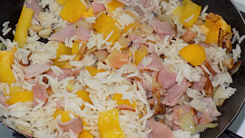 Omeleta s rýžovou náplní