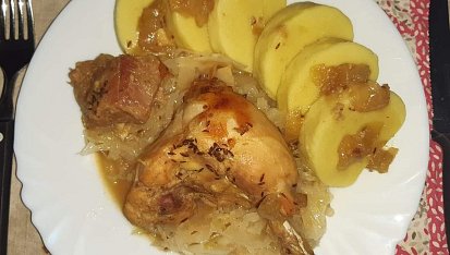 Králík s vepřovými výpečky na černém pivu, Gábi1