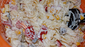 Těstovinovo-paprikový salát