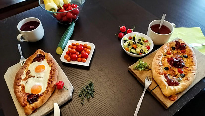 Chačapuri – gruzínská loďka z těsta, Chačapuri – gruzínska loďka z cesta 1