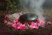 UFO disk na pečenie v pahrebe