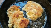Seitan à la kuřecí (rostlinné maso z pšeničné bílkoviny), řízky ze seitanu