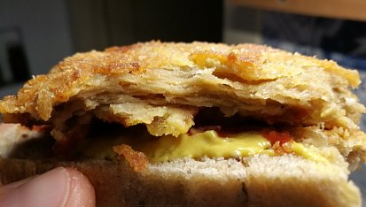 Seitan à la kuřecí (rostlinné maso z pšeničné bílkoviny), řízek ze seitanu