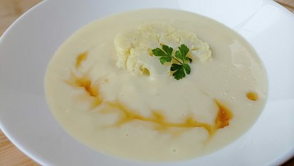 Květákový krém se sezamovým olejem