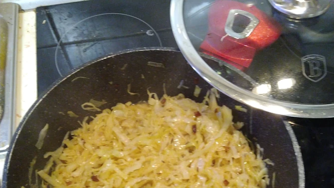 Netradiční zelí se slaninou a citronovou šťávou, Naše zelí