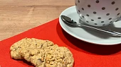 Křehké oříškové sušenky, Upečené sušenky