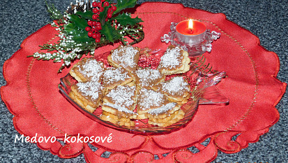 Medovo-kokosové cukroví