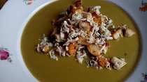 Bramborovo - hrášková polévka