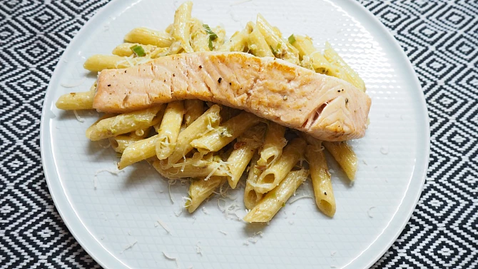 Penne s pórkem a lososem