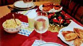 Štědrovečerní a velikonoční tabule 2019, 2020, 2021, 2022, 2023, 2024 (Štědrovečerní stůl 2020 pro dva (foto od příbuzných))