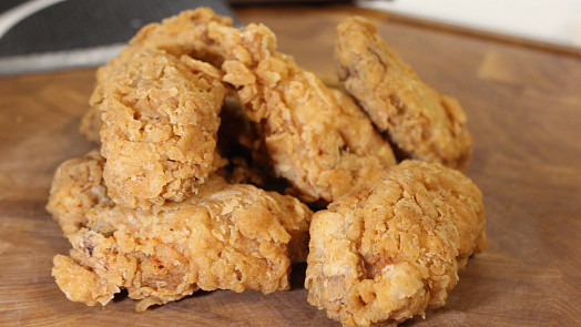 KFC hot wings / Kuřecí křídla KFC