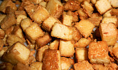 Grenadýrmarš  (Dělená strava podle LK - Kytičky + zelenina), opečené uzené tofu