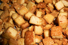 opečené uzené tofu