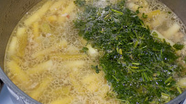 Fazolková polévka s mletým masem