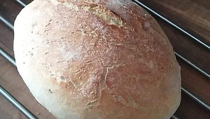 Jednoduchý domácí chleba, Dnes vyzkoušený. K večeři snědený a chválím. Je výborný. Dala jsem místo kmínu chia a sezamové semínka a byl skvělý. ????