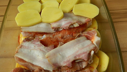 Zapečené karé s brambory