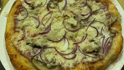 Kynutá pizza, Pizza