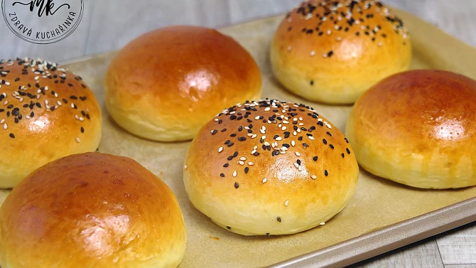 Hamburgerové bulky (včetně celozrnné varianty), Hamburgerové bulky