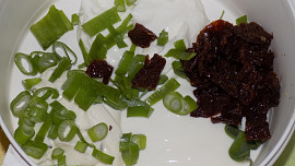 Sýrový dip se sušenými rajčaty