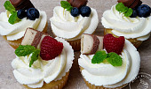 Vanilkové cupcakes podle Mišky Kuličky (vanilkové cupcakes Mišky Kuličky)