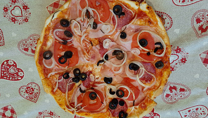 Pizza na plech podle kamarádky
