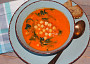 Rajčatová polévka s cizrnou, bulgurem a špenátem