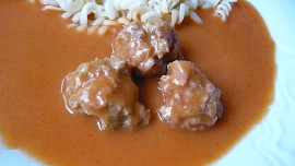 Masové kuličky v rajské omáčce Masové kuličky v rajské omáčce