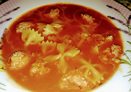 Rajská polévka s masovými knedlíčky a těstovinami