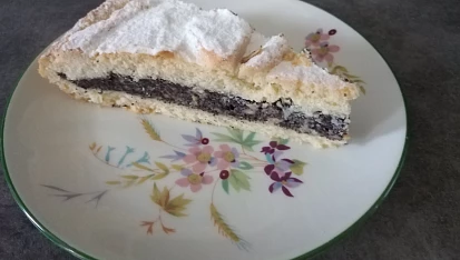 Jablečno-makový koláč z křehkého těsta