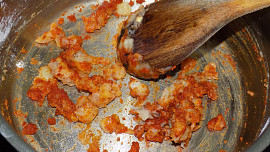 Omáčky  M, O, P (meruňková, myslivecká, okurková speciál, z moravské klobásy, papriková)