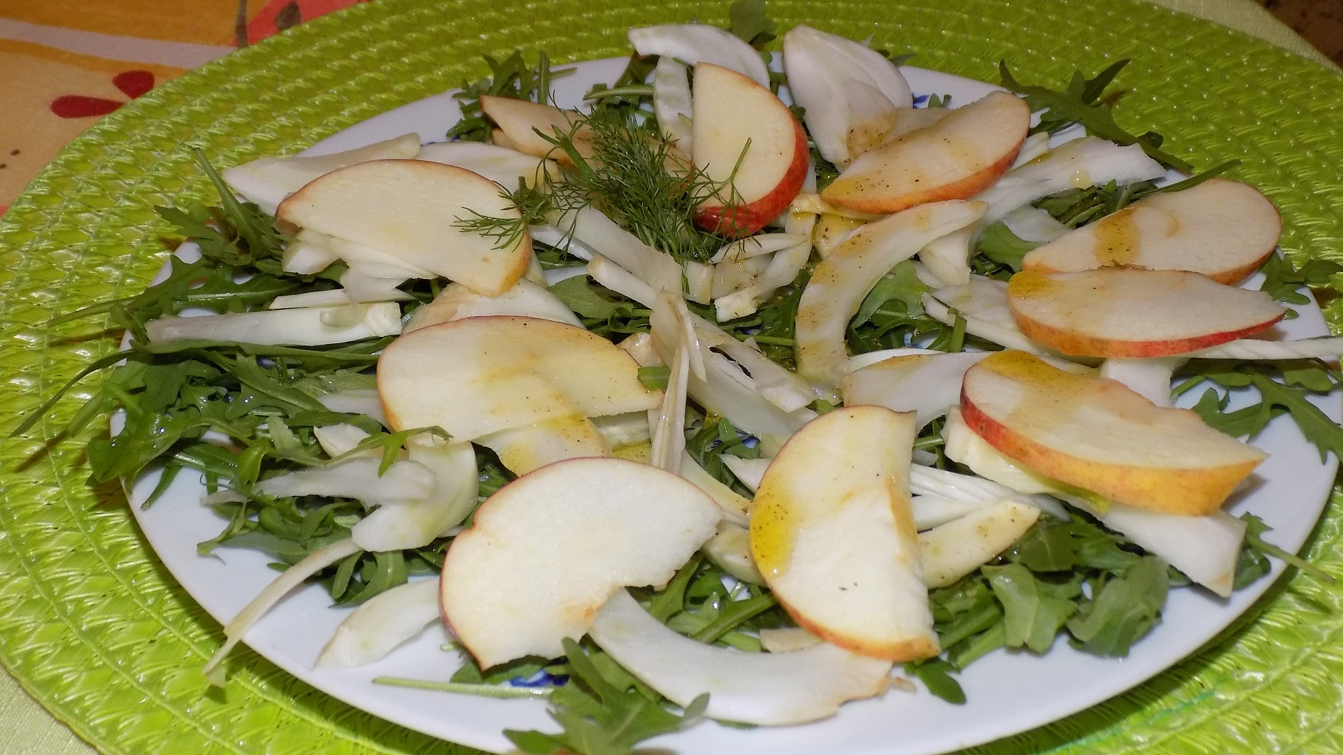 Jablkovo-fenyklový salát
