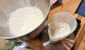 Mozzarellové muffiny (pečené v remosce)
