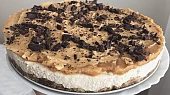 RAW cheesecake s arašídovým máslem