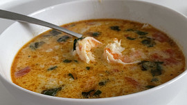 Rychlá thajská kari polévka s krevetami