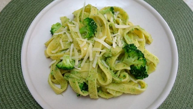 Brokolicové pesto na těstoviny