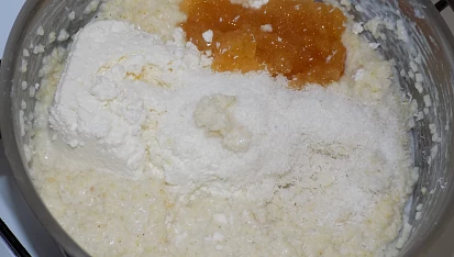 Jáhlovo-tvarohový koláč