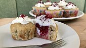 Kokosové cupcaky s malinami
