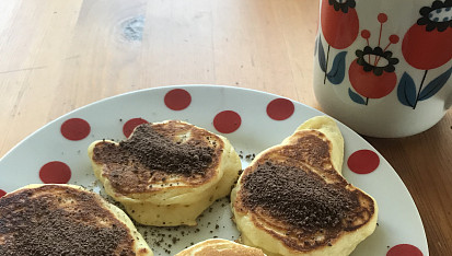 Rychlé jogurtové lívanečky, Takhle si to servíruje náš nejmladší synek (9 let). :-)