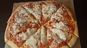 Jednoduchá pizza se zeleninou (Jednoduchá Pizza)